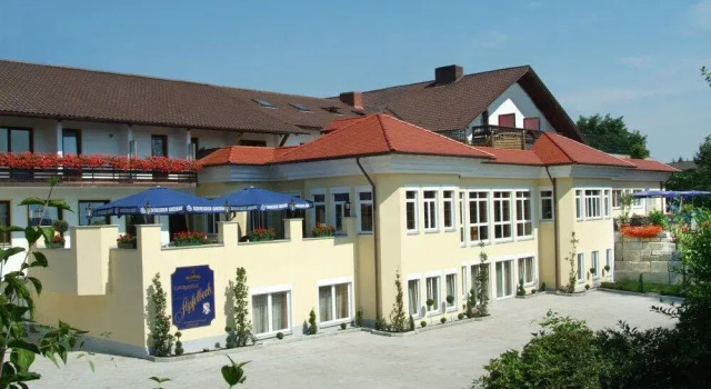 Landgasthof Apfelbeck, Book Hotel Mamming Lower Bavaria