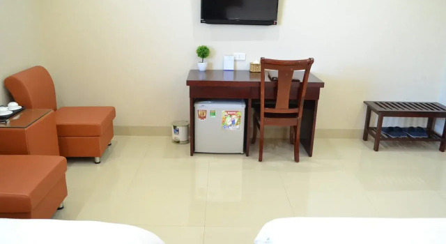 Kenny Hotel Ha Long, Забронировать Отель Отели Халонг с парковкой, Парковка