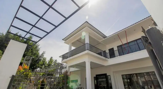 Кровать в общем номере RedDoorz Premium @ Setiabudi Medan