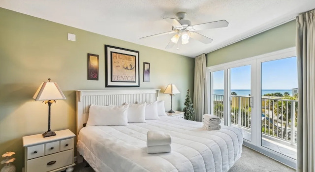 Номер Standard Seacrest 402 is a 2 BR Gulf Front on Okaloosa Island by RedAwning