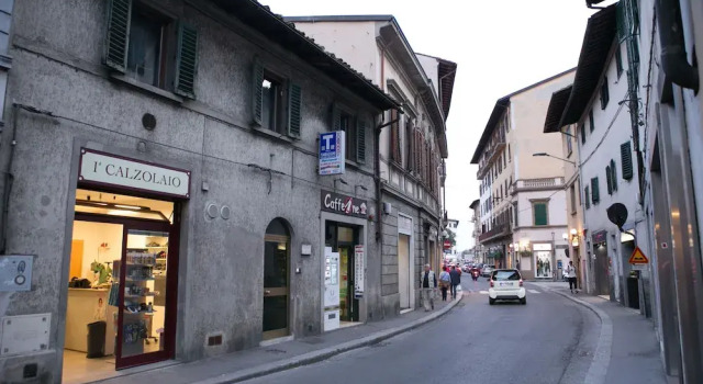 Giuliani Home, Prenota Hotel Rifredi Firenze