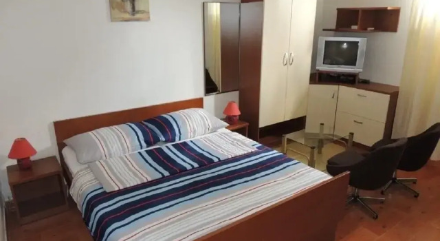 Jure - Ground Floor Studio-apartments - SA2, Забронировать Апартаменты/квартира Апартаменты Макарска, рядом с Набережная Рива (Макарска), Апартаменты/квартира