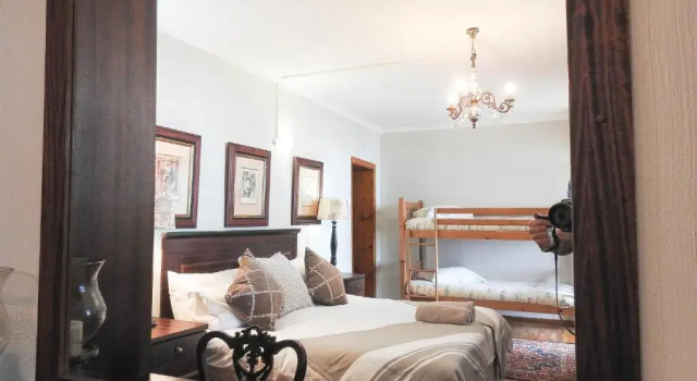 Четырёхместный номер Standard New Stone Manor