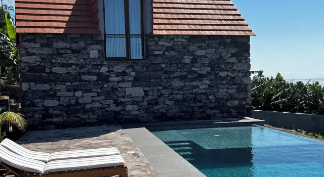 Вилла Deluxe CASAS DO LARANJO- Cottages & Infinity Pool by brugrani