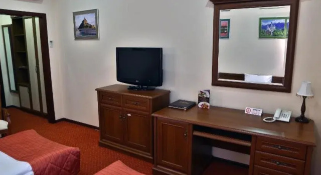 Hotel Ukraine Rivne, Book Hotel 4-Star Hotels in Rivne, 4*