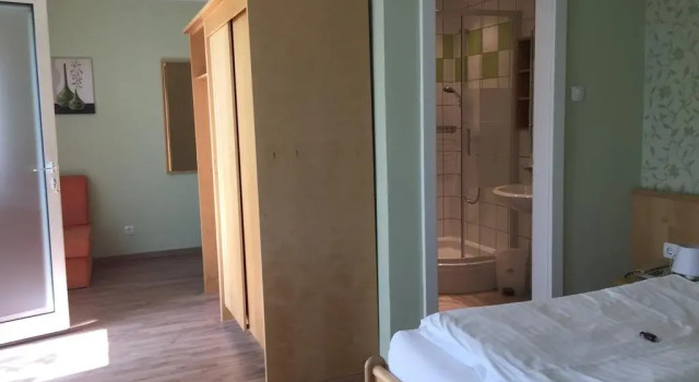 Pension Peterhof, Book Hotel Hoteller i Burgenland med parkering, Parkering