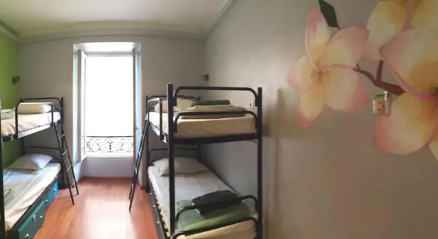 Четырёхместный номер Standard HOSTEL MEYERBEER - Rooms and Apartments