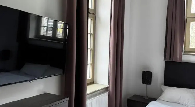 Appartements Schwere Reiter Straße, Varaa Huoneisto Hotellit Baijeri pysäköinnillä, Pysäköinti