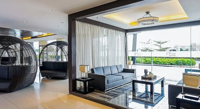Budget Staycation MOA WiFi Smart TV