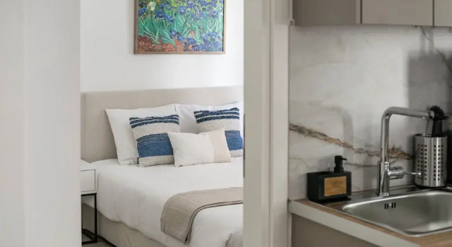 Anatoli - Athenian 2-BR Apartment in Athens, Забронировать Апартаменты/квартира Отели Афины с парковкой, рядом с Амбелокипи, Парковка