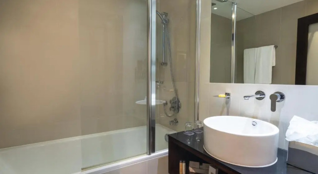 Двухместный клубный номер Standard Park Grand Heathrow