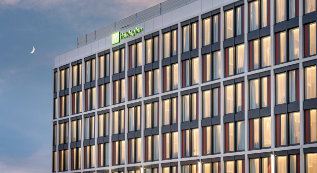 Holiday Inn Mannheim City - Hauptbahnhof by IHG, Забронировать Отель Отели Мангейма с парковкой, рядом с Ратуша Мангейма, Парковка