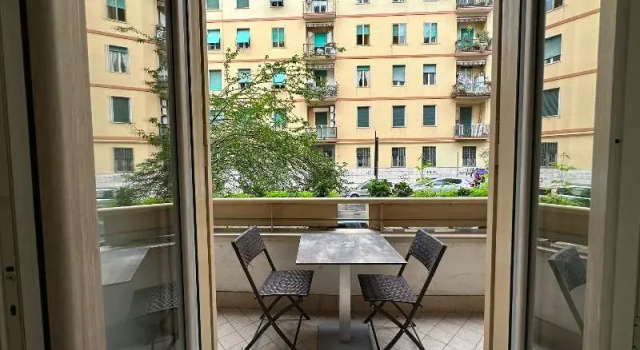 Четырёхместный номер Superior с балконом Residenza Suarez