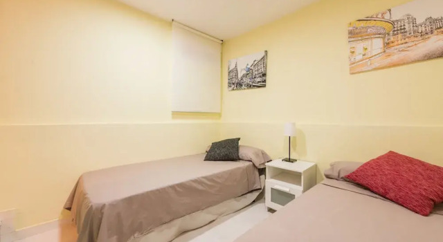 Apartamento Loft Conde Duque 2, Забронировать Апартаменты/квартира Апартаменты Мадрида, рядом с Asociación Española de Cooperación Europea, Апартаменты/квартира