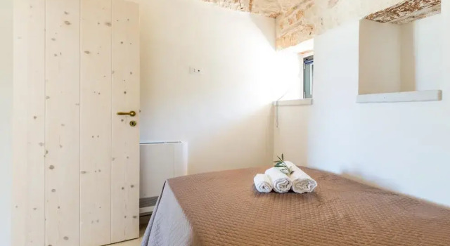3856 Trulli Ulivo di Puglia by Barbarhouse, Book Vacation Home Hotels in Fasano Area with a Pool, Swimming Pool