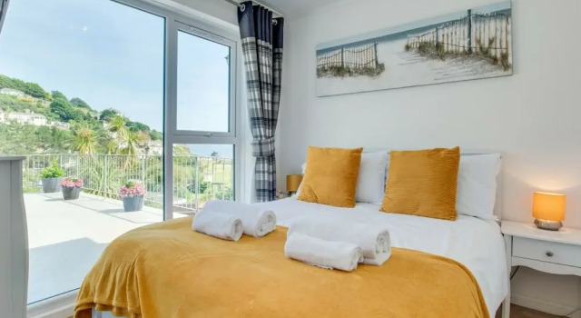 Stylish Villa in Millendreath near Sea, Rezervați Vilă Vile în Looe, aproape de Plaidy Beach, Vilă