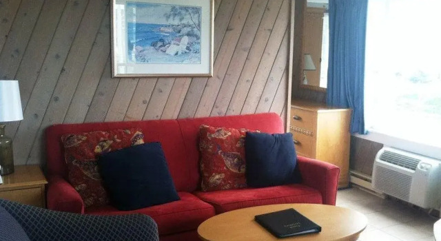Mariner's Point Resort, Varaa Lomakeskus Hotellit New England uima-altaalla, Uima-allas