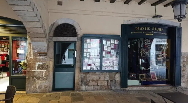 Bravissimo Plaça del Vi, Authentic Historic Apartment, Book Lejlighed Girona Gironès