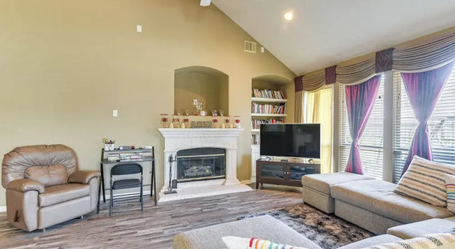 Коттедж Patio, BBQ & Yard: Family Retreat in Pearland