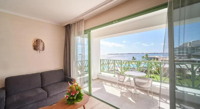Двухместный номер Premier с видом на океан Hilton Hotel Tahiti