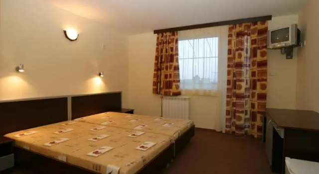 Полулюкс Family Hotel Gery