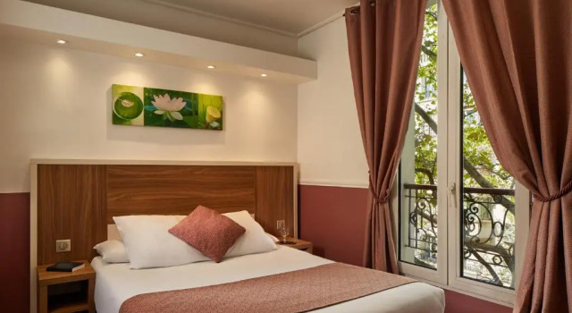 Двухместный номер First Price Grand Hotel Nouvel Opera