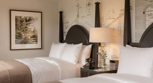 Четырёхместный номер Standard The Lodge at St Edward Park