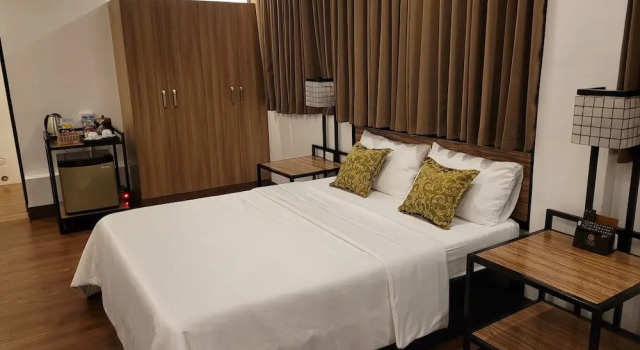 Четырёхместный номер Premium с балконом и с красивым видом из окна Fernvale Leisure Club and Resort