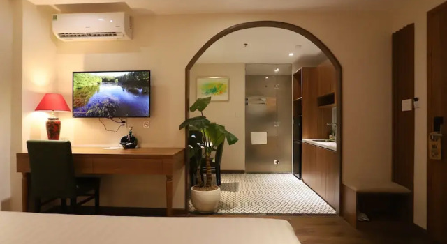Апартаменты Deluxe Lanura Apartments and Hotel