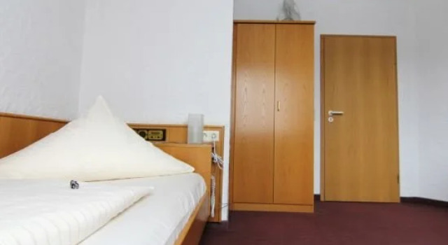 Hotel Garni Kiefer, Réserver Hôtel Hôtels à Bade-Wurtemberg avec parking, Parking