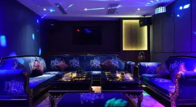 Xijin Yunman Hotel, Prenota Hotel Zhenjiang Jiangsu
