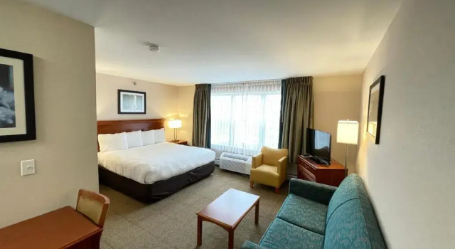Люкс Smart Suites, an Ascend Collection Hotel