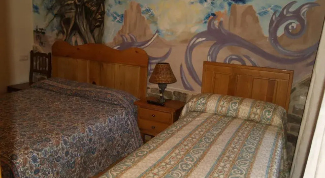 Трёхместный номер Standard Hostal Tribal
