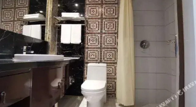 Home Inn - Yiju Hotel (Xilinhot Chongqing Road), Book Hotel Xilinhot Inner Mongolia