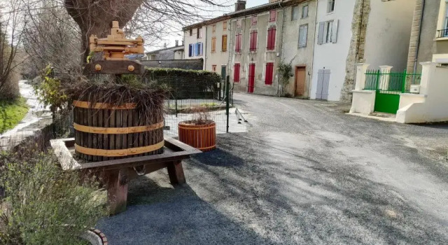 Gite Chaleureux "Le Figuier" - Val-Du-Faby, Rezerwuj Hotel Fa Corbières