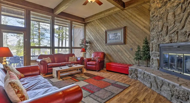 2 Mi to Lake Dillon: Spacious Condo w/ Mtn Views, Rezerwuj Apartament Dillon Vail Ski