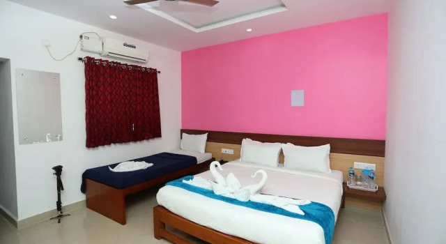 Antonios hotel, Book Hotel Hotels in Goa with a Pool, Swimming Pool