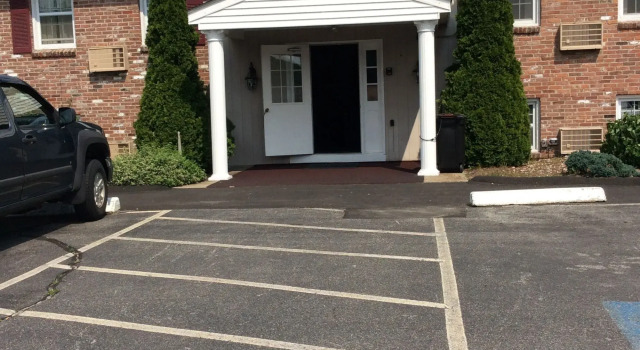 Wickford Motor Inn, Book Inn North Kingstown Rhode Island