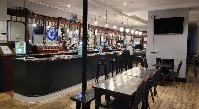 Номер Standard Queen Elizabeth Hostel
