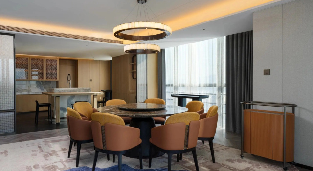 Двухместный люкс Presidential с видом на озеро DoubleTree by Hilton Zhangzhou