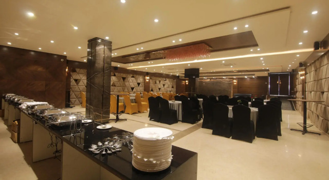 Hotel Silver Shine