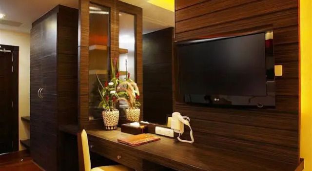 Jintana Patong Phuket, Забронировать Отель Патонг-Бич остров Пхукет, рядом с Пирс Патонга