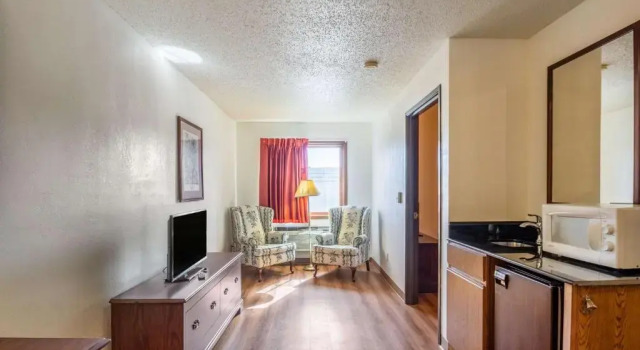 Люкс Motel 6-Saukville, WI