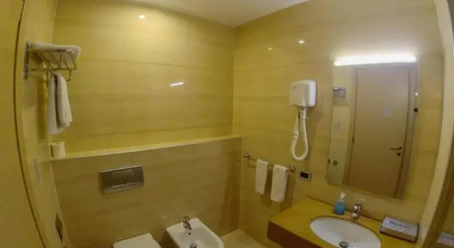Номер Standard Sky 2 Hotel Tirana
