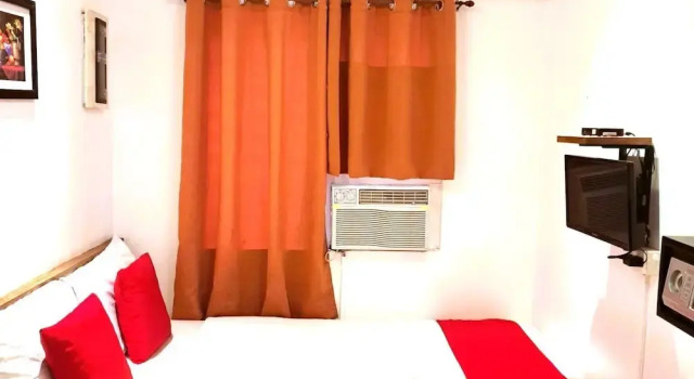 Двухместный номер Standard Makati One Poblacion Hotel