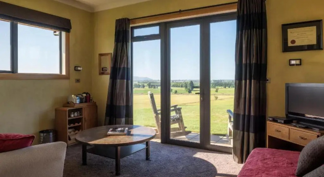 Люкс Secret Lake Farmstay