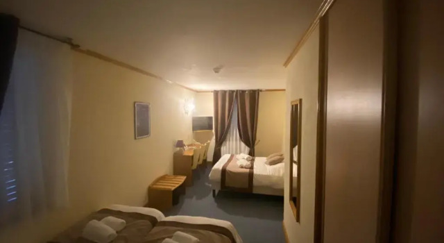 Четырёхместный номер Standard Logis Hôtel restaurant Bel Horizon
