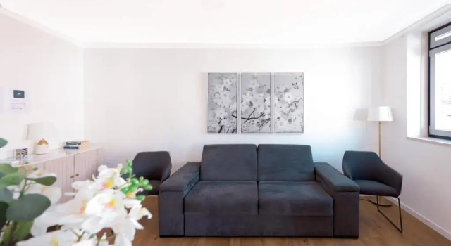 Апартаменты Lisboa Intendente 3Bedroom Apartment with Balcony