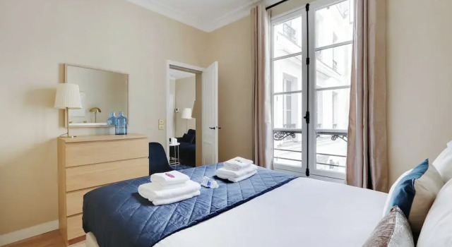 Superb Apartment -1br/4p- Musee D'orsay /louvre, Забронировать Апартаменты/квартира Париж Иль-де-Франс, рядом с Станция метро Solférino