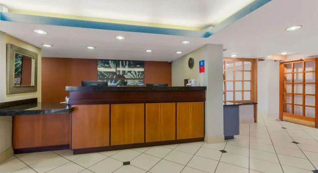 SureStay Plus Hotel by Best Western Scottsdale North